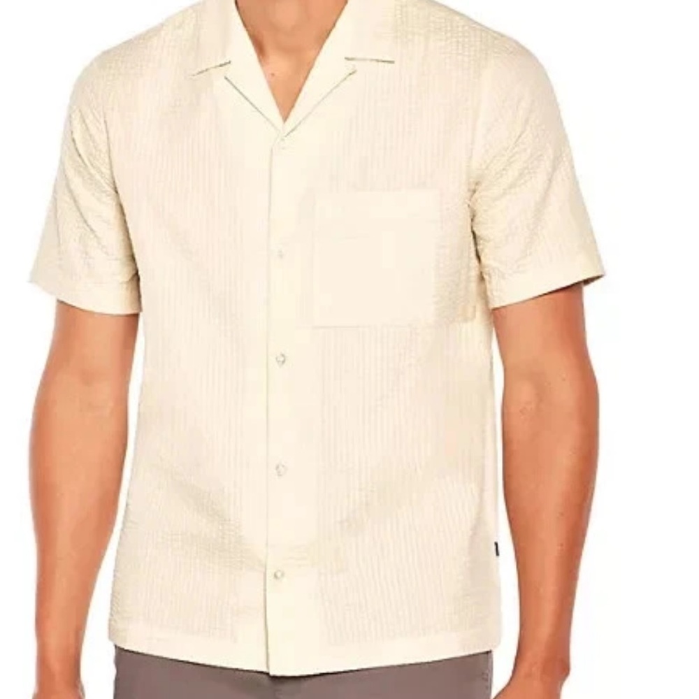 Gap Men's Cream Short Sleeve Shirt